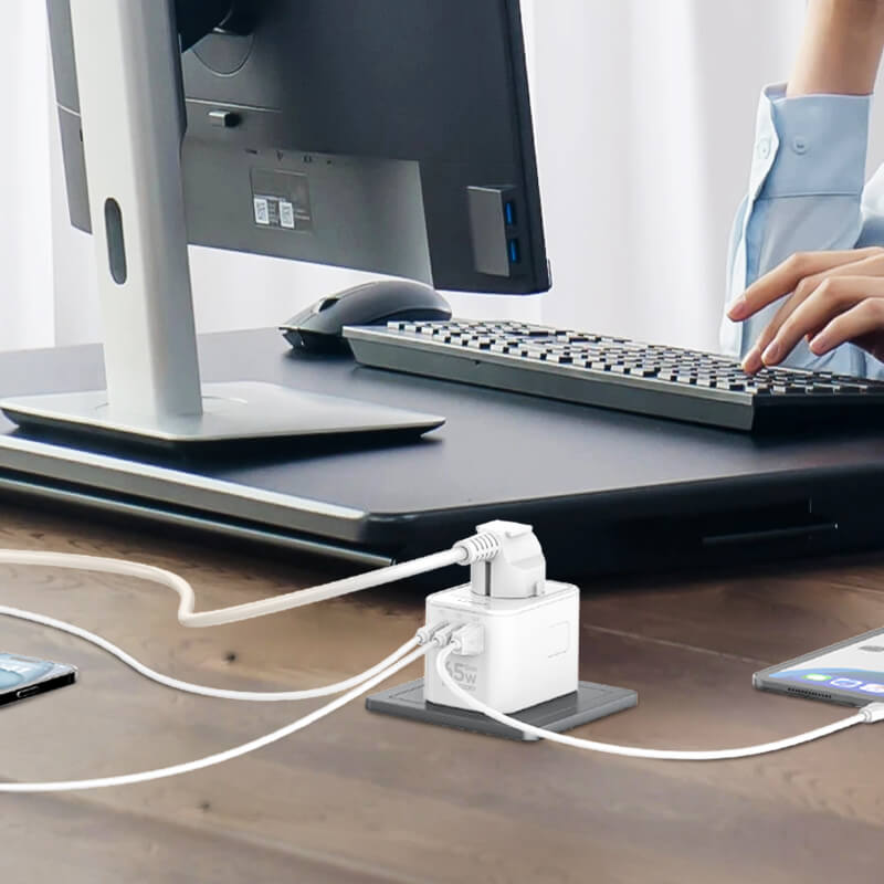 LDNIO Travel Adapter with PD 45W Z8